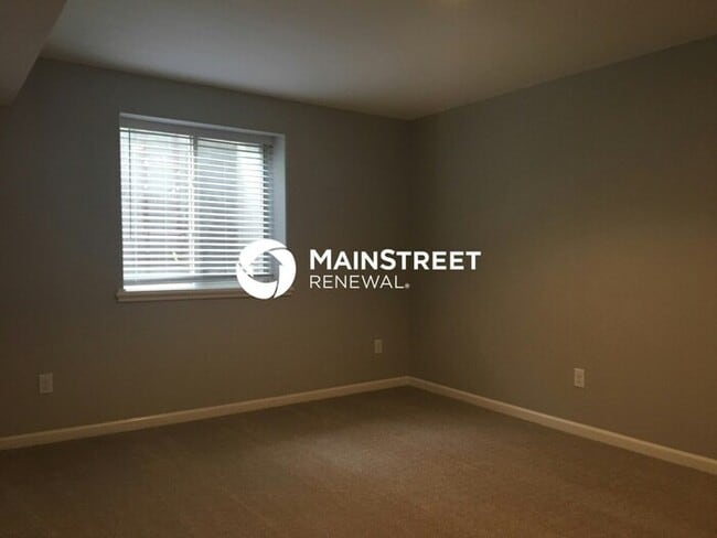 Building Photo - 4 Bedroom Pet-Friendly Home in Grain Valle...
