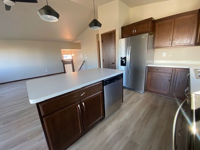 Building Photo - Beautiful 4 Bedroom Home - NEWLY Built