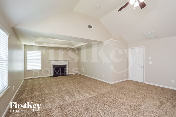Building Photo - 7125 Bedrock Cir