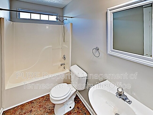Building Photo - 656 Granwood Blvd