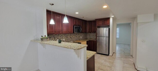 Building Photo - 17680 Avenel Ln
