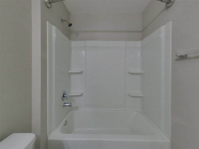 Building Photo - 15673 Briar Frst Dr