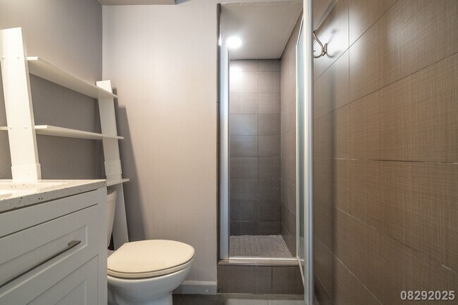 Building Photo - $2750.00 | 2bd/1ba Condominium in The Cons...