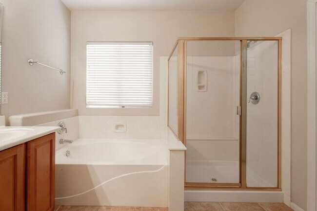 Building Photo - 4433 Weitzman Pl