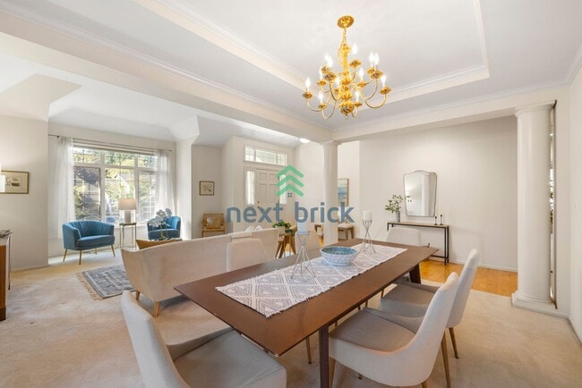 Building Photo - Stunning 3 BEDS & 2 BATH SINGLE FAMILY HOUSE FOR RENT