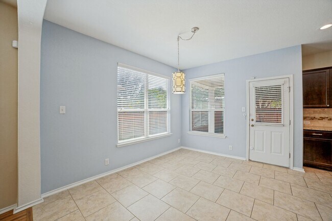 Building Photo - 9015 Dusty Run Ln