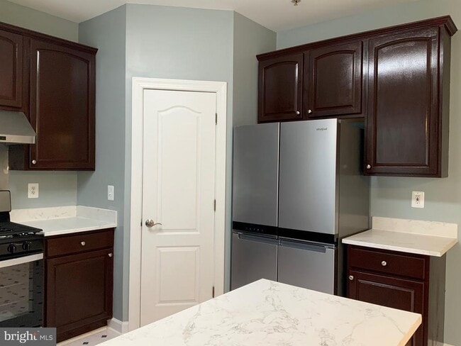 Building Photo - 3301 Castle Ridge Cir