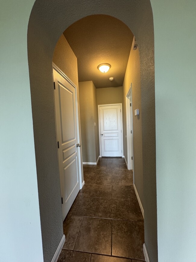 Building Photo - 502 Westchester Ct