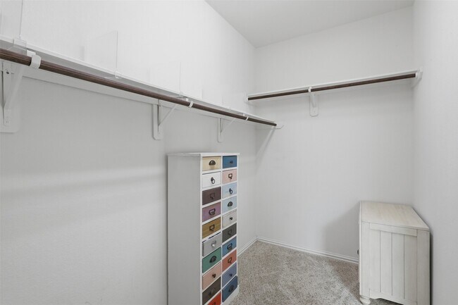 Building Photo - 2244 Ivy Wall Dr