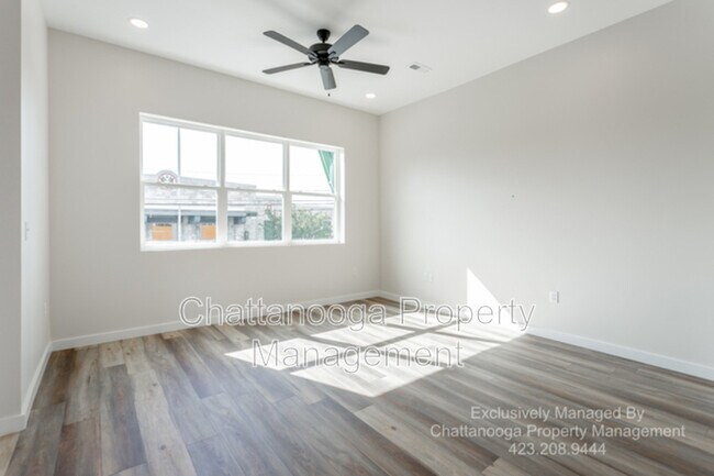 Building Photo - 1861 Zeta Way