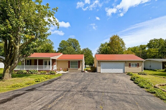 Primary Photo - Cute ranch, all Electric in Madison Schools
