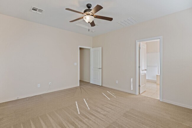 Building Photo - Gorgeous 4 Bedroom Home in Phoenix!