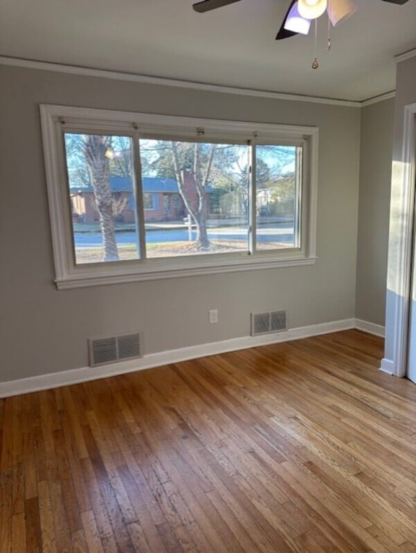 Building Photo - 1212 Deerwood St