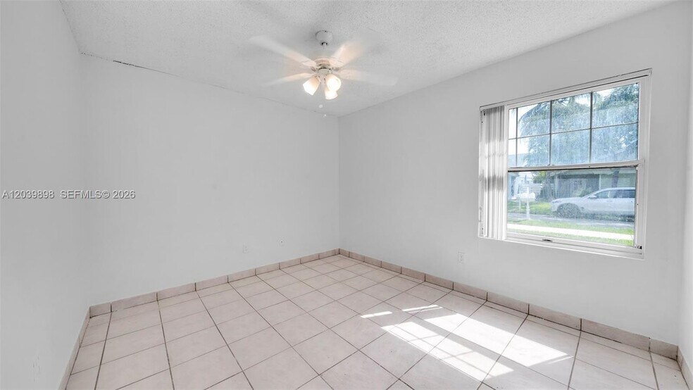 Building Photo - 14780 SW 139th Ct