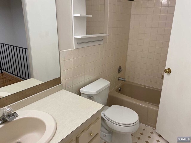 Building Photo - 522 Maple Ave