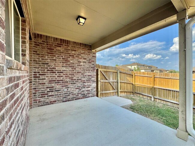 Building Photo - 1024 Britt Ln
