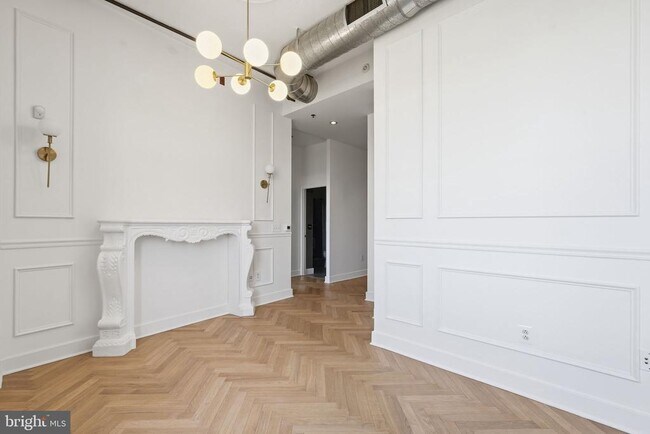 Building Photo - 520 John Carlyle St