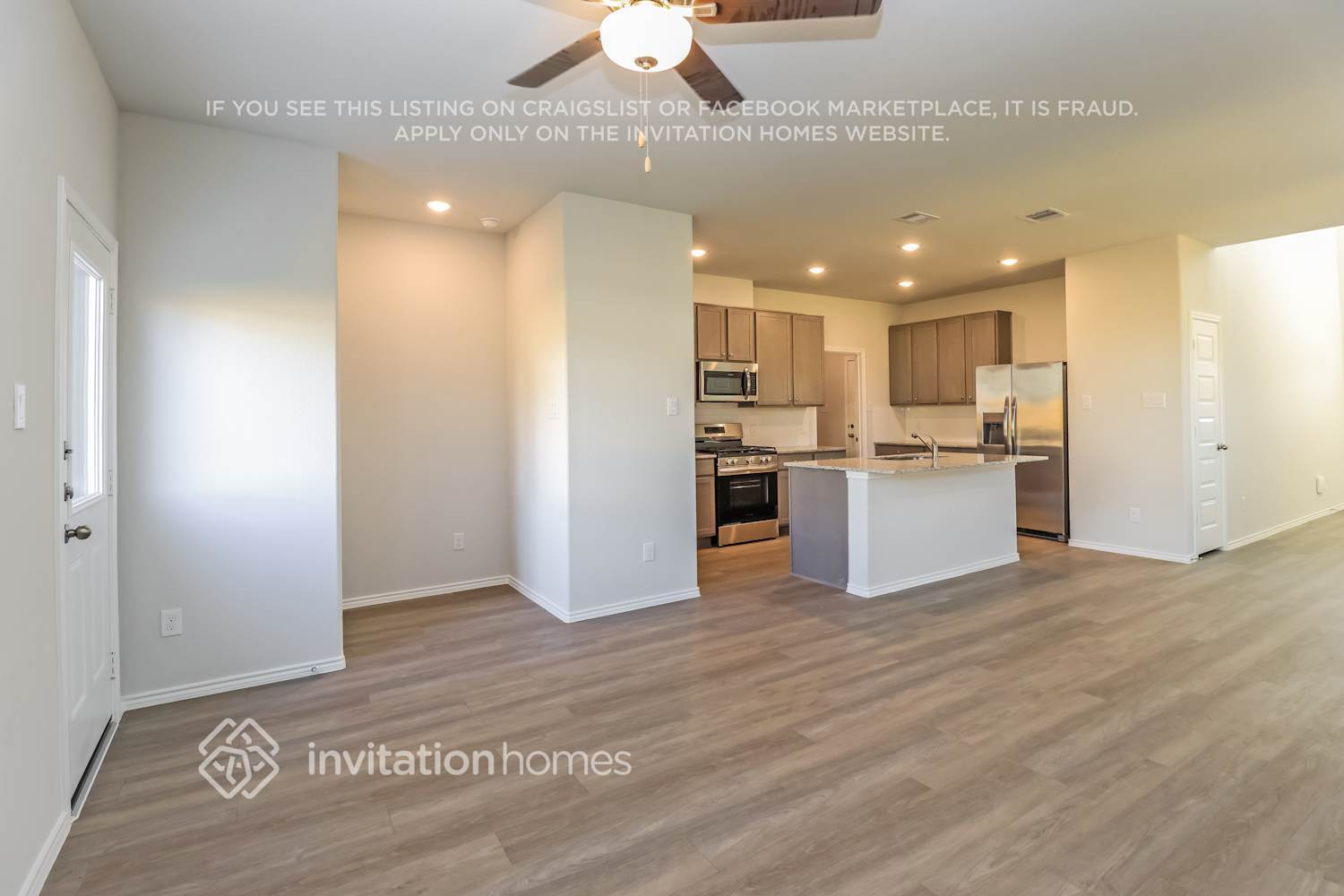 Building Photo - 11679 Descent Dr