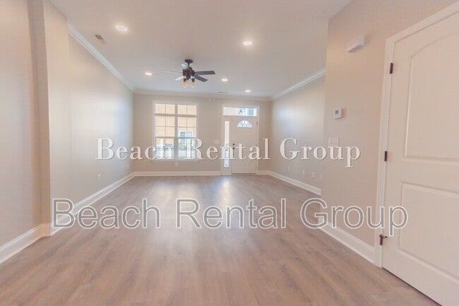 Building Photo - 773 Moen Pl