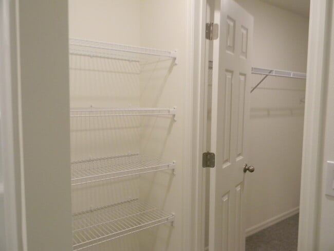 Building Photo - 491 Windswept Ave SW