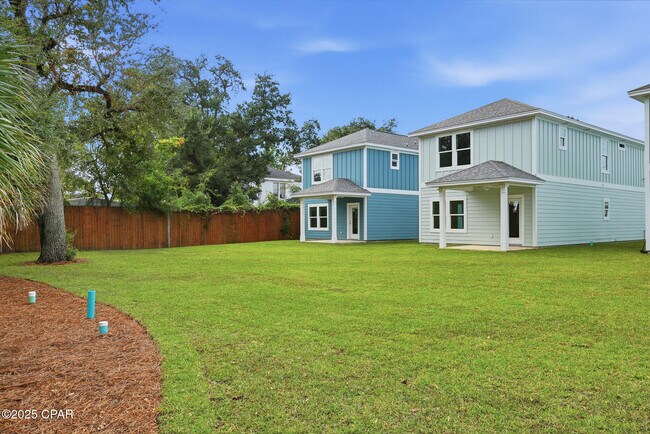 Building Photo - 924 Grace Ave