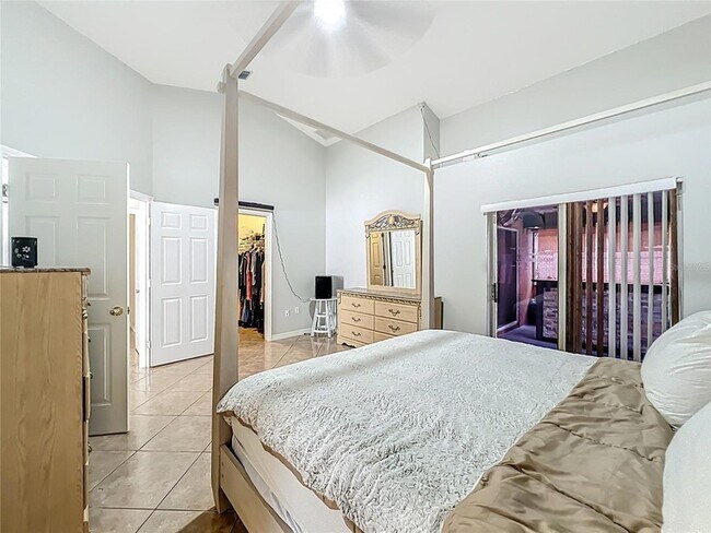 Building Photo - 14826 Lady Victoria Blvd