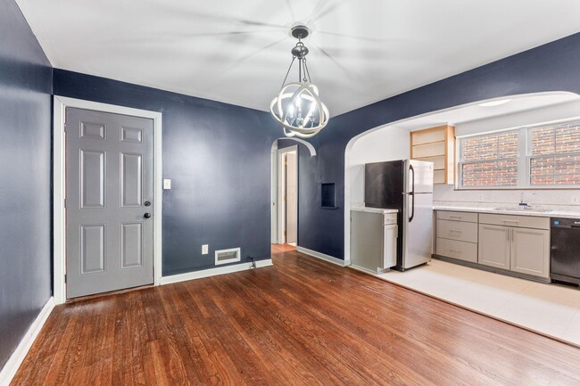 Building Photo - 57 N Burgess Ave