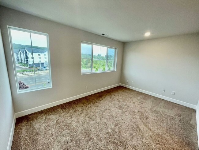 Building Photo - 17054 SW Lemongrass Ln