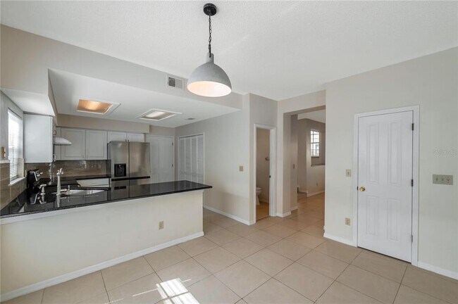 Building Photo - 5014 Sterling Manor Dr