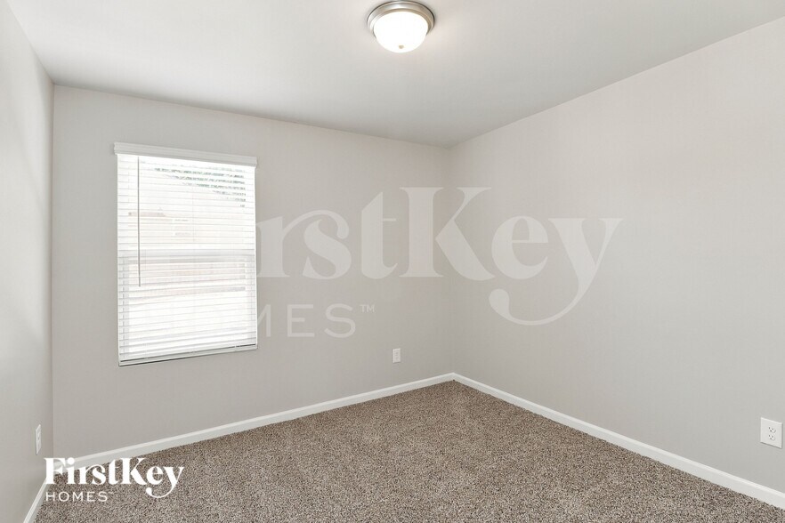 Building Photo - 9636 Hamel St