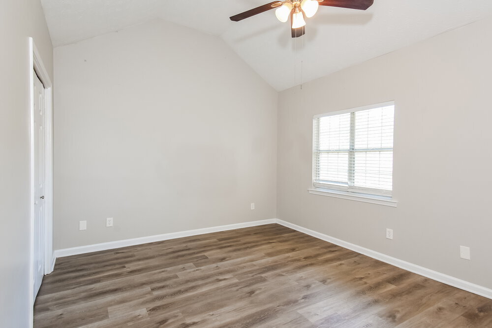 Building Photo - 2057 Wedgewood Dr