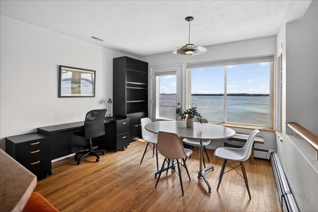 Building Photo - Urban Oasis on the Lake- Condo in Downtown Madison