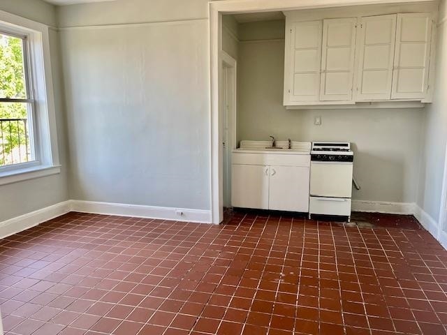 Building Photo - 5-7 Kelly Pkwy