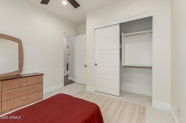 Building Photo - 7002 E Aster Dr