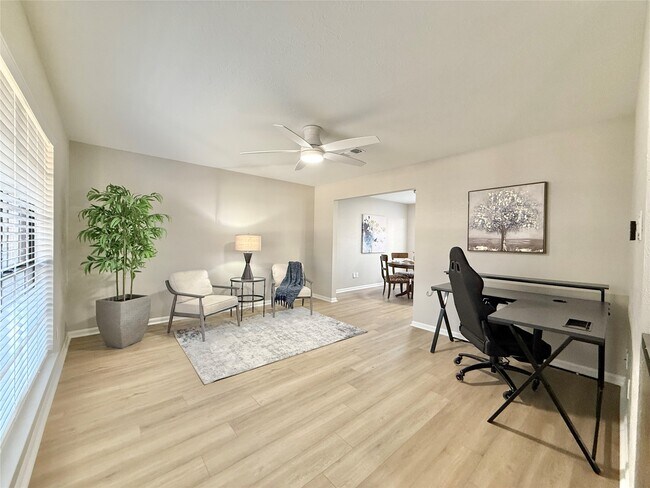 Building Photo - 105 Eagle Rock Cir