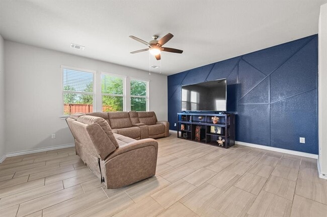 Building Photo - 294 Thornless Cir