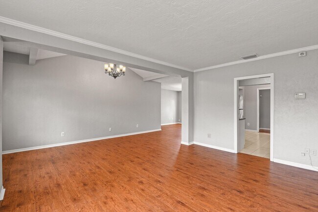 Building Photo - 2607 Elizabeth Ave