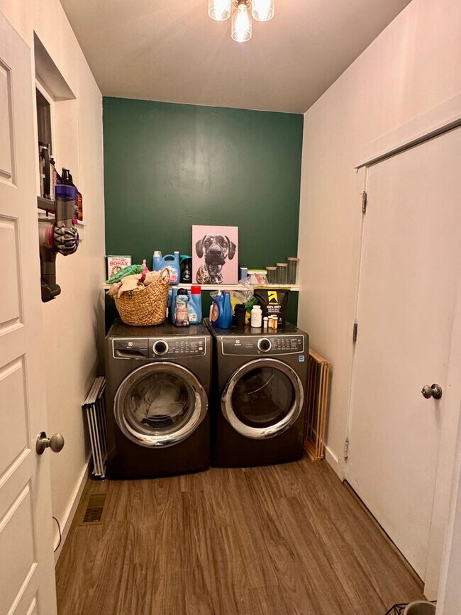 Building Photo - Chic & Comfortable 3-Bed Home in Bozeman’s King Arthur Park