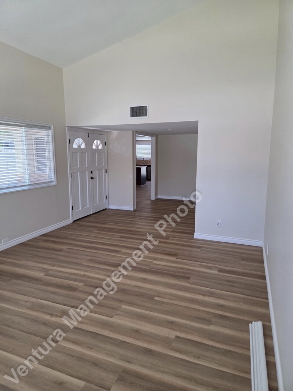 Building Photo - 5665 Meadow Vista Way