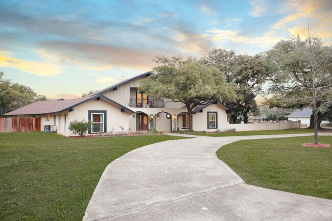 Building Photo - 107 Wickford Way