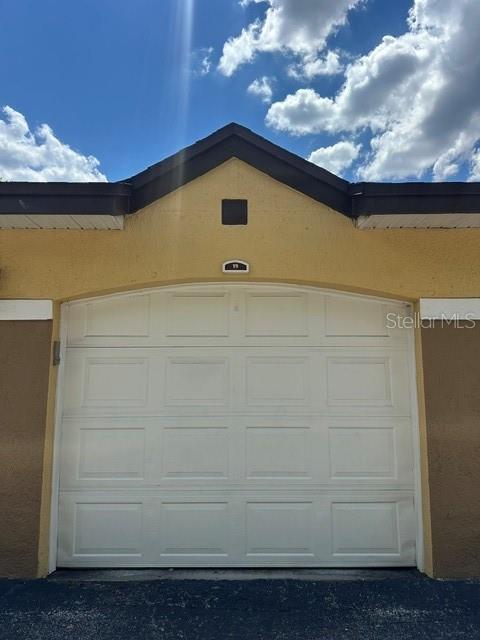 Building Photo - 725 Crest Pines Dr