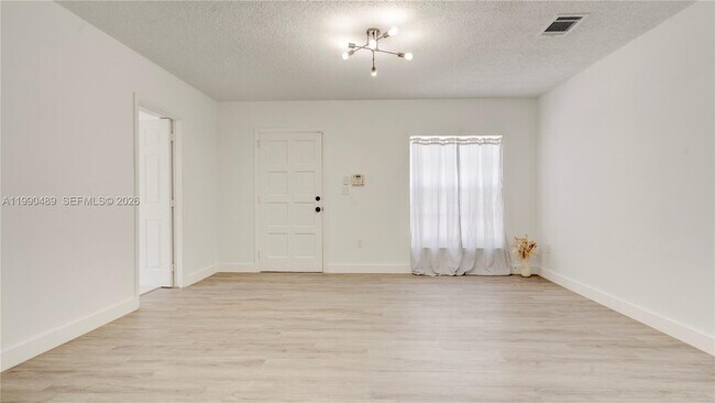 Building Photo - 1036 NW 75th St