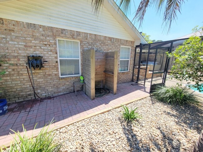 Building Photo - 3902 India Cove