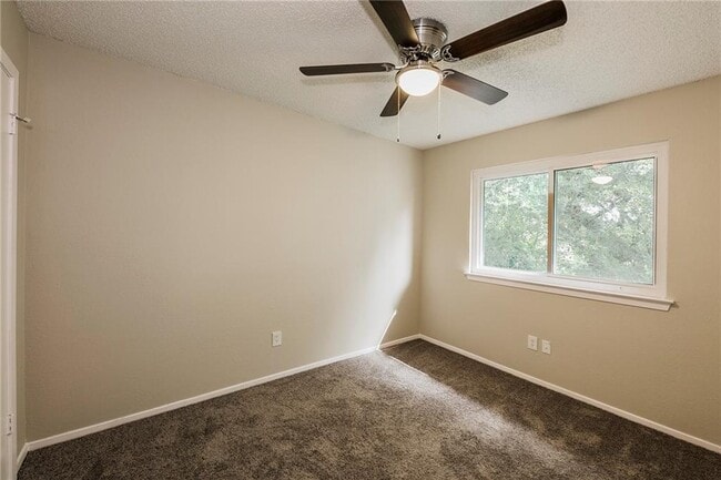 Building Photo - 4106 Kilgore Ln