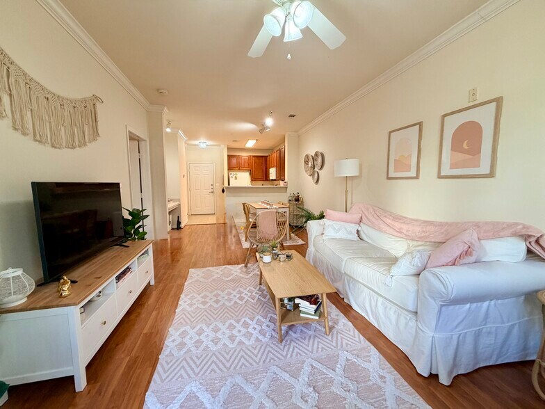 Building Photo - 12001 Market St