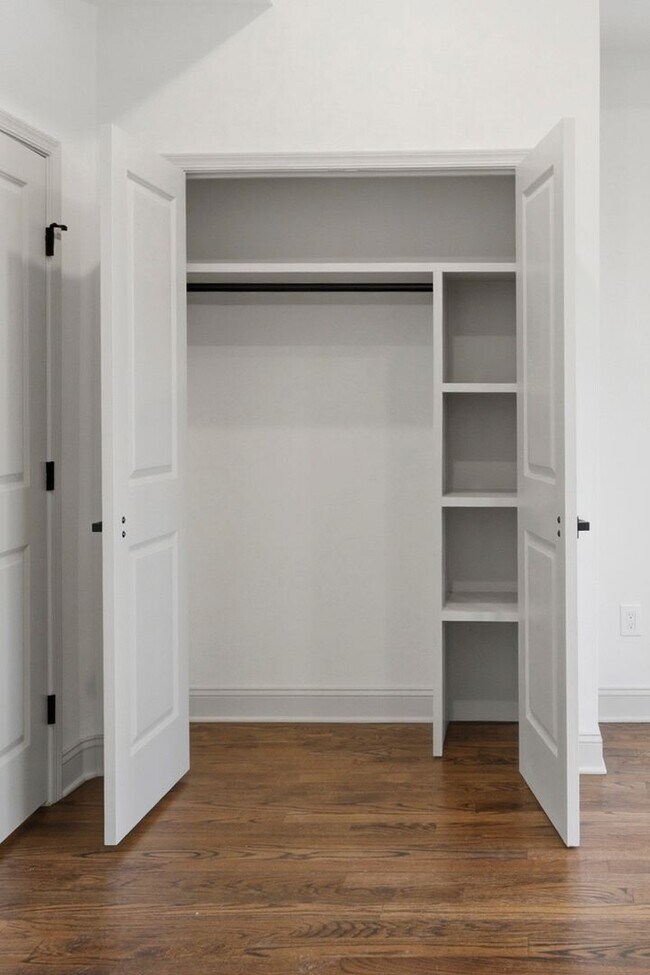 Building Photo - 4695 N 16th St