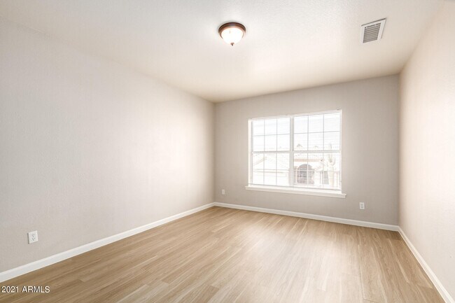 Building Photo - 4551 E Desert Trumpet Rd