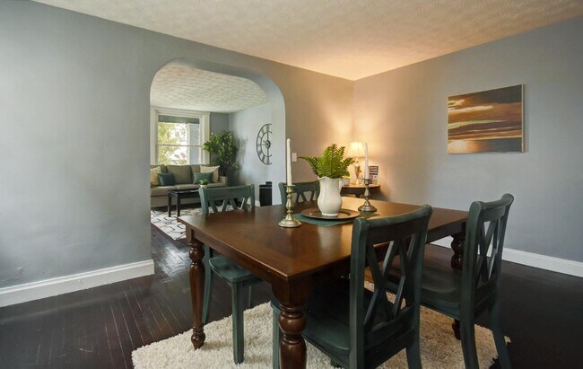 Building Photo - 1515-1517 Hawthorne