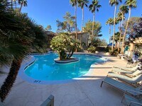 Building Photo - Resort Style 3 Bedroom Condo Located near UNLV, Airport and Strip
