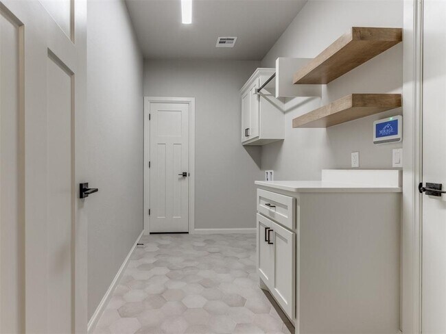 Building Photo - 3005 SW 133rd St